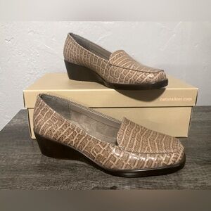 Aerosols brown snake skin patton leather wedge shoes